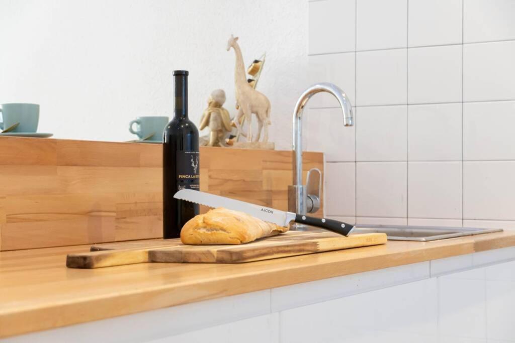 Luxury Apartment Puerta Del Sol City Center Gran Via With Ac Madrid Bagian luar foto