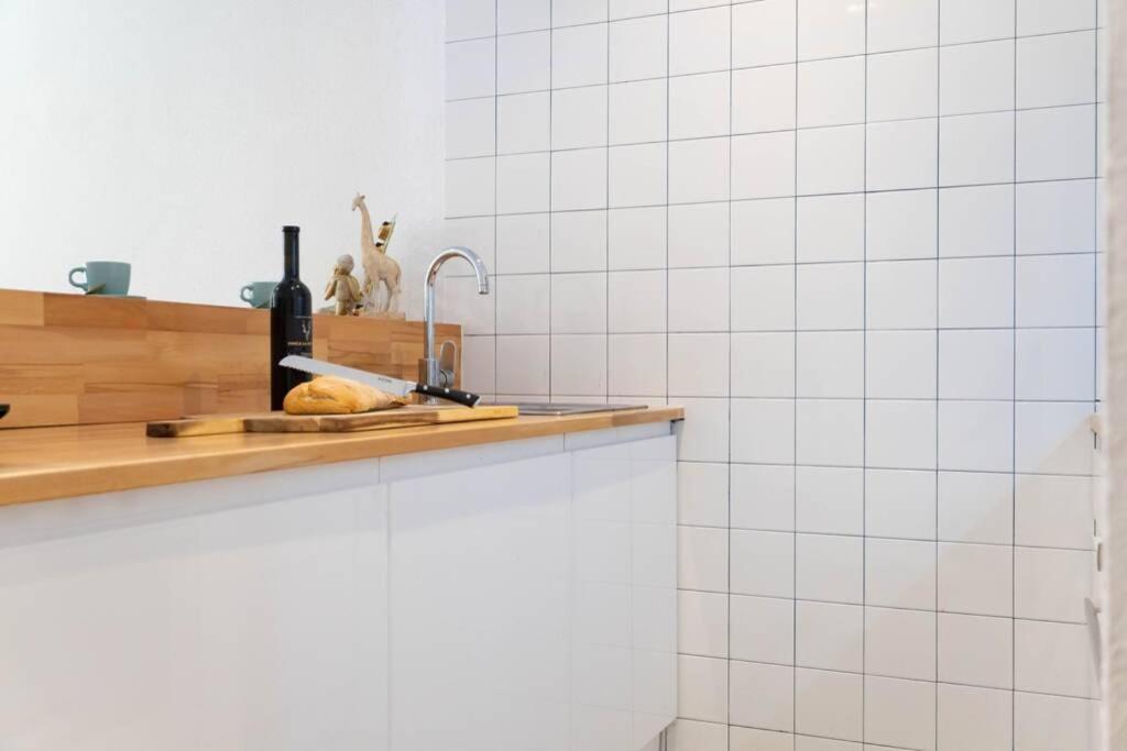 Luxury Apartment Puerta Del Sol City Center Gran Via With Ac Madrid Bagian luar foto
